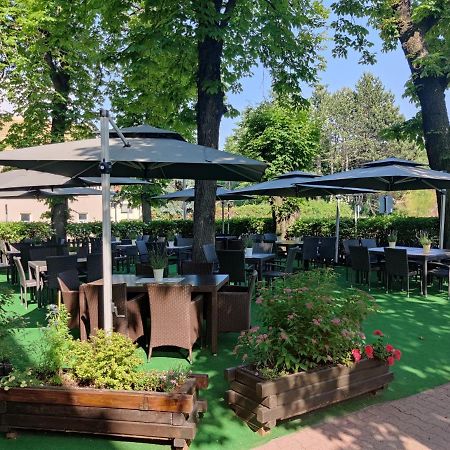 Hotel Weisse Taube Döbeln Zewnętrze zdjęcie