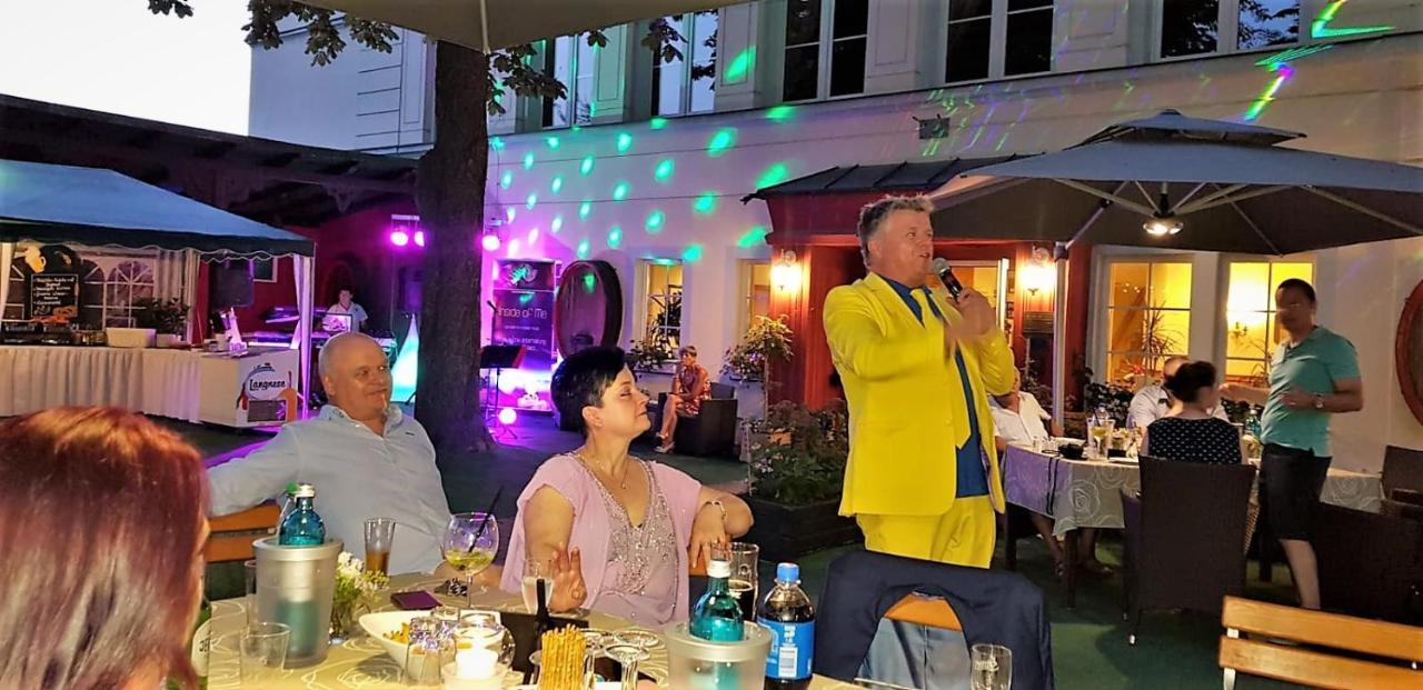 Hotel Weisse Taube Döbeln Zewnętrze zdjęcie