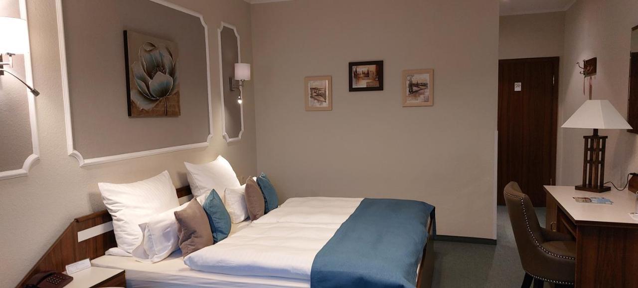 Hotel Weisse Taube Döbeln Zewnętrze zdjęcie